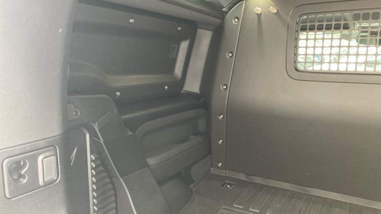 Land Rover Defender 90 Diesel 3.0 D250 Hard Top S Auto